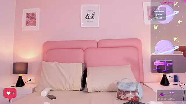 Snapshot of sexy_curlylady chatting on February 13, 2026, 12:54 am sexy curlylady online show from February 13, 2026, 12:54 am