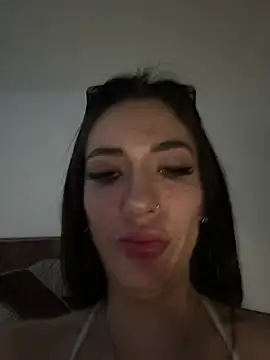 Snapshot of MamiSoft420 chatting on March 3, 2026, 7:21 pm MamiSoft420 online show from March 3, 2026, 7:21 pm