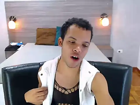 Snapshot of William_Lewis chatting on February 7, 2026, 12:57 pm William Lewis online show from February 7, 2026, 12:57 pm