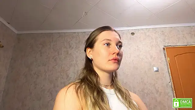 Snapshot of Jolievic chatting on February 14, 2026, 11:43 am Jolievic online show from February 14, 2026, 11:43 am