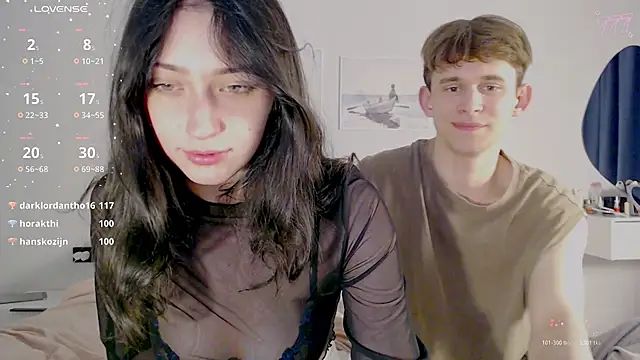 kiorrra online show from April 9, 2026, 8:59 pm