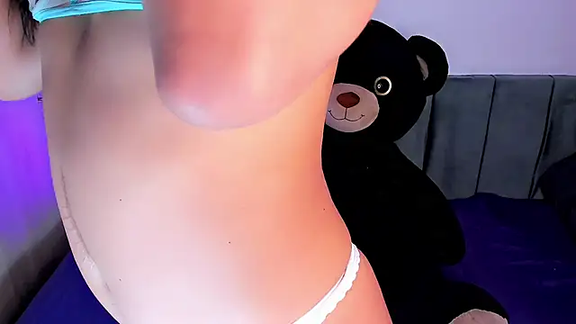 Snapshot of zaff_kinny chatting on April 15, 2026, 3:56 am zaff kinny online show from April 15, 2026, 3:56 am