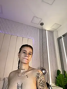 Snapshot of JuliaColemann chatting on February 20, 2026, 12:18 pm JuliaColemann online show from February 20, 2026, 12:18 pm