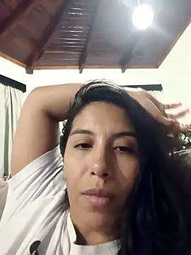 LizaLorini online show from April 18, 2026, 1:30 am