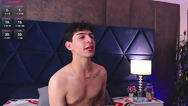 Logan Woods online show from February 20, 2026, 8:33 pm