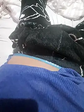 Snapshot of Charlyx-20 chatting on February 28, 2026, 12:32 am Charlyx-20 online show from February 28, 2026, 12:32 am