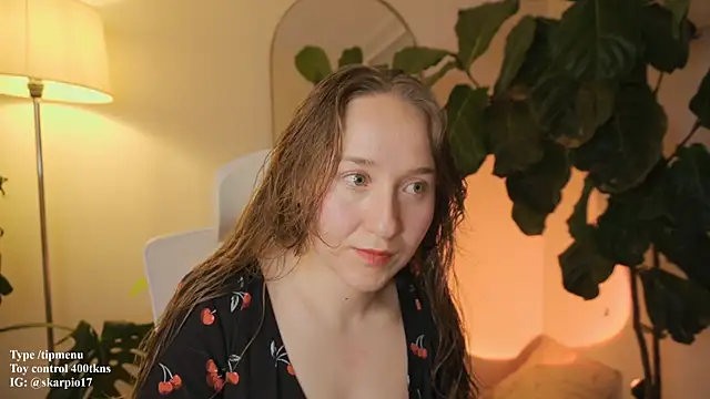 Scarlett NoirMuse online show from February 5, 2026, 11:00 pm