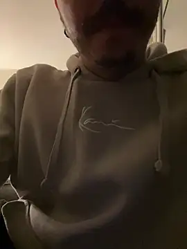 InkedGuy1 online show from February 5, 2026, 9:10 pm