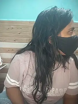 Snapshot of ZyphiaLive chatting on January 31, 2026, 7:23 pm ZyphiaLive online show from January 31, 2026, 7:23 pm