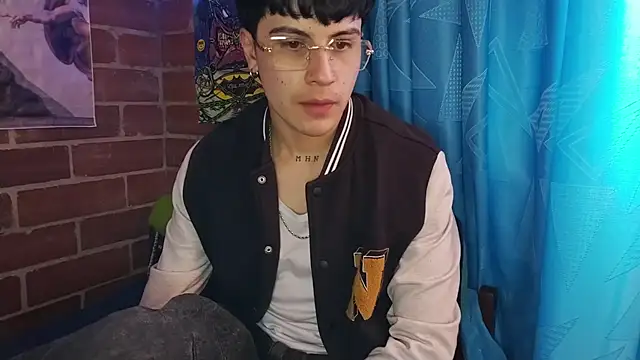 Snapshot of PaulDamico chatting on February 18, 2026, 4:03 pm PaulDamico online show from February 18, 2026, 4:03 pm