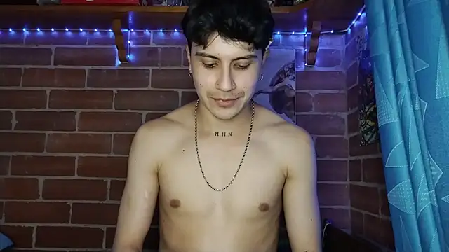 Snapshot of PaulDamico chatting on March 4, 2026, 9:33 pm PaulDamico online show from March 4, 2026, 9:33 pm