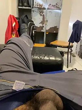 Snapshot of hudson19cm chatting on February 15, 2026, 7:24 pm hudson19cm online show from February 15, 2026, 7:24 pm