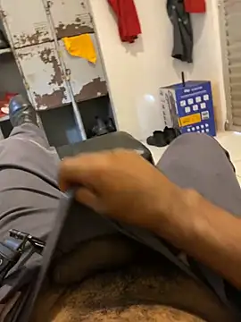 Snapshot of hudson19cm chatting on February 27, 2026, 7:03 pm hudson19cm online show from February 27, 2026, 7:03 pm