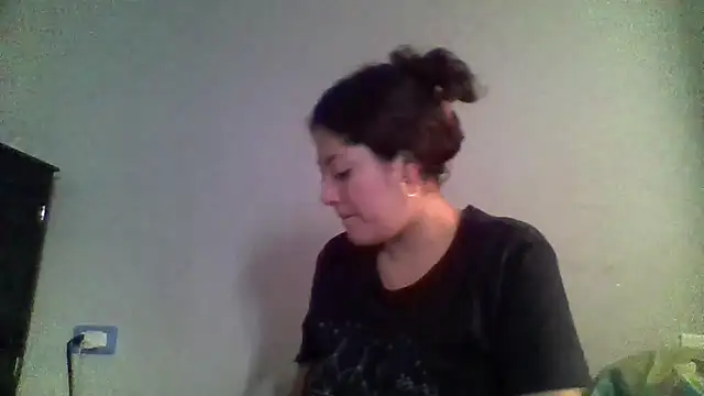 Snapshot of lizzy_luminair chatting on February 7, 2026, 8:28 pm lizzy luminair online show from February 7, 2026, 8:28 pm