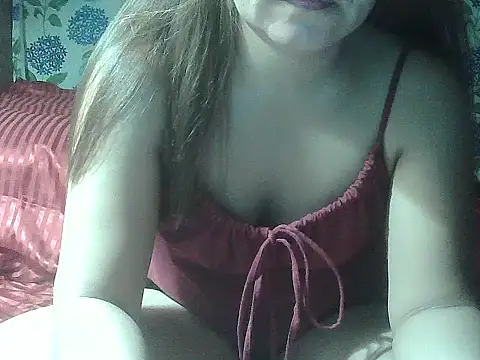 Snapshot of juliana_babe chatting on April 8, 2026, 11:28 pm juliana babe online show from April 8, 2026, 11:28 pm