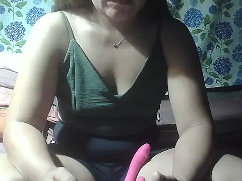 Snapshot of juliana_babe chatting on May 10, 2026, 12:09 pm juliana babe online show from May 10, 2026, 12:09 pm