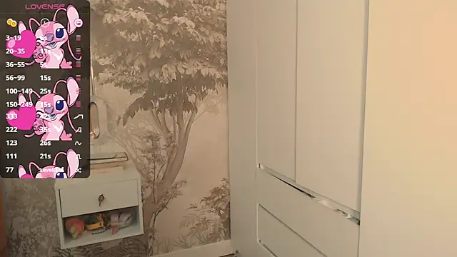 Hiaru Cutie online show from September 25, 2025, 5:35 am