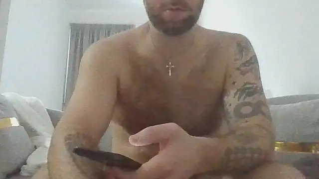Snapshot of Maxxlopezz chatting on January 18, 2026, 8:51 am Maxxlopezz online show from January 18, 2026, 8:51 am