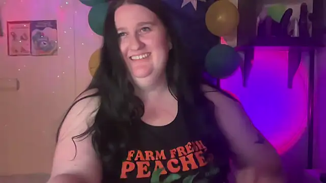 Snapshot of xopeachybaby chatting on July 15, 2026, 12:23 pm xopeachybaby online show from July 15, 2026, 12:23 pm