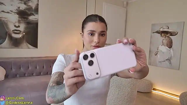 Lenna Godess online show from March 21, 2026, 7:20 am