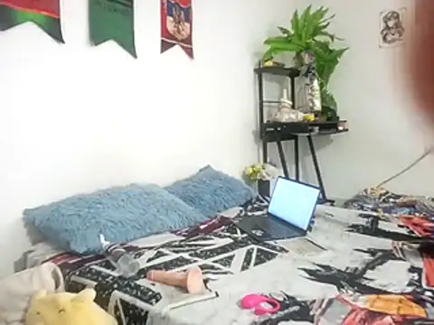 blackninja66 online show from April 15, 2026, 2:32 pm