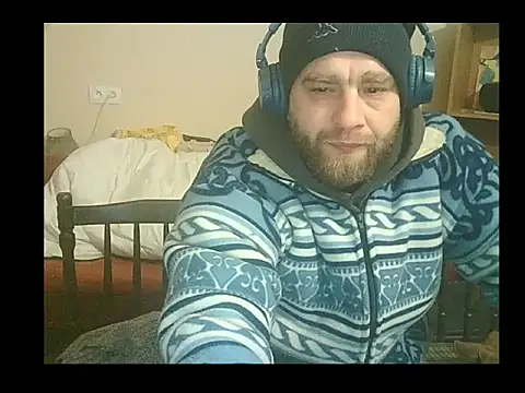 AlexanderArmani online show from January 18, 2026, 8:23 pm