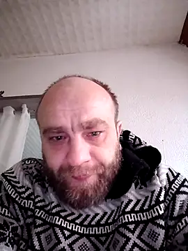 AlexanderArmani online show from February 2, 2026, 7:18 am