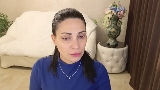 Snapshot of LovelyBeatrice chatting on April 28, 2026, 12:09 pm LovelyBeatrice online show from April 28, 2026, 12:09 pm