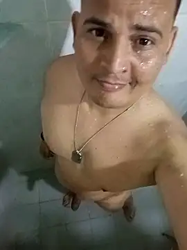 Snapshot of THONETE chatting on February 14, 2026, 10:32 pm THONETE online show from February 14, 2026, 10:32 pm