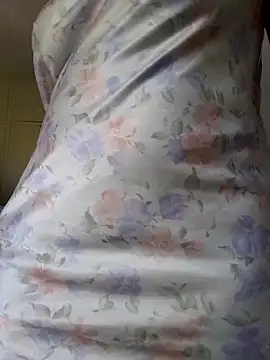 Snapshot of Barbieee1301 chatting on February 5, 2026, 7:37 am Barbieee1301 online show from February 5, 2026, 7:37 am