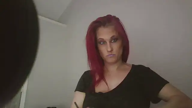 Snapshot of BusyB1983 chatting on May 15, 2026, 9:57 pm BusyB1983 online show from May 15, 2026, 9:57 pm