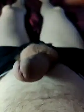 Snapshot of Halunja chatting on March 15, 2026, 10:06 pm Halunja online show from March 15, 2026, 10:06 pm