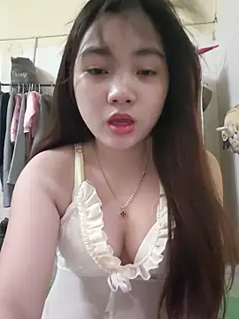 Snapshot of Pinks_cool chatting on April 25, 2026, 3:31 pm Pinks cool online show from April 25, 2026, 3:31 pm