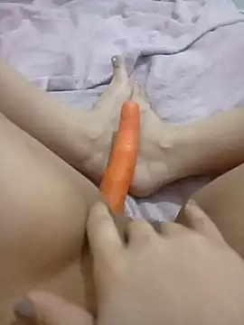 Snapshot of hanina127 chatting on February 10, 2026, 7:07 am hanina127 online show from February 10, 2026, 7:07 am