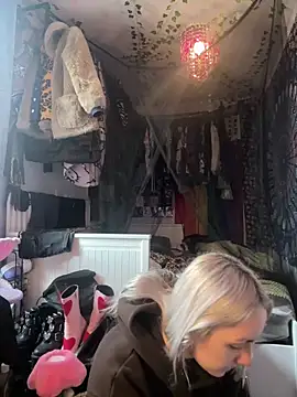 bambibabyy online show from February 2, 2026, 12:59 pm