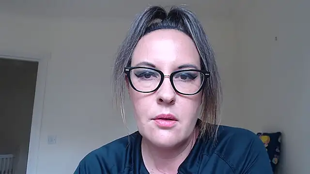 Snapshot of PsychicDominatrix chatting on July 25, 2026, 2:34 pm PsychicDominatrix online show from July 25, 2026, 2:34 pm