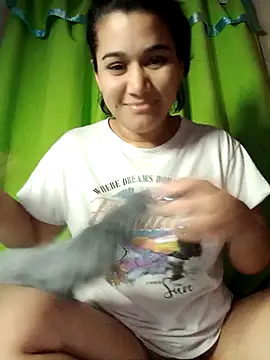 Snapshot of danagon16 chatting on February 25, 2026, 6:57 am danagon16 online show from February 25, 2026, 6:57 am