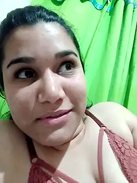 Snapshot of danagon16 chatting on February 11, 2026, 5:40 am danagon16 online show from February 11, 2026, 5:40 am