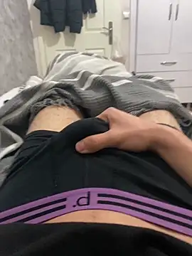 batuhanreal online show from February 12, 2026, 5:45 pm