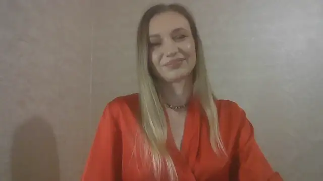 Snapshot of AureliaStar450 chatting on February 25, 2026, 12:44 am AureliaStar450 online show from February 25, 2026, 12:44 am