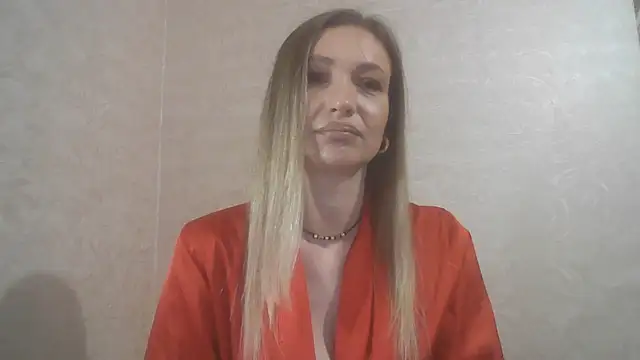 Snapshot of AureliaStar450 chatting on February 3, 2026, 10:04 pm AureliaStar450 online show from February 3, 2026, 10:04 pm