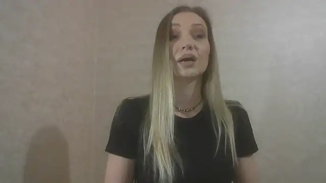 Snapshot of AureliaStar450 chatting on February 26, 2026, 12:32 am AureliaStar450 online show from February 26, 2026, 12:32 am