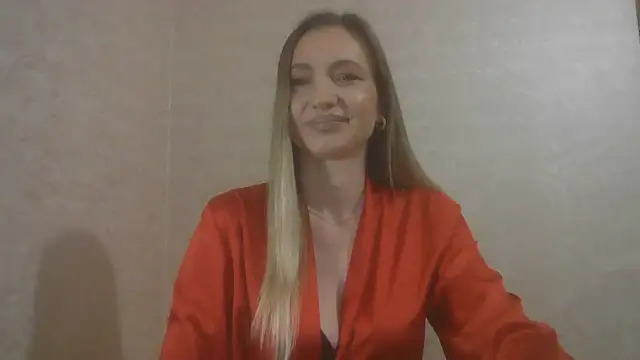 Snapshot of AureliaStar450 chatting on February 18, 2026, 12:41 am AureliaStar450 online show from February 18, 2026, 12:41 am