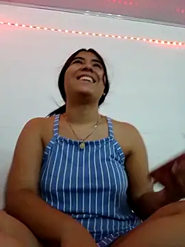 Snapshot of Ailen-cute chatting on February 13, 2026, 4:40 pm Ailen-cute online show from February 13, 2026, 4:40 pm