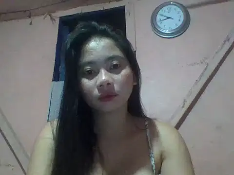 Snapshot of xxexy_Vivica05 chatting on April 6, 2026, 2:07 pm xxexy Vivica05 online show from April 6, 2026, 2:07 pm