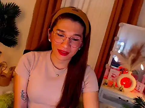 Snapshot of DianaRose69 chatting on February 11, 2026, 3:34 pm DianaRose69 online show from February 11, 2026, 3:34 pm