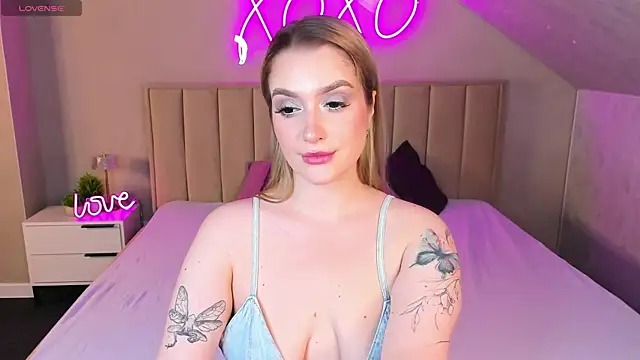 Snapshot of Viickie_Nelsson chatting on May 20, 2026, 9:28 am Viickie Nelsson online show from May 20, 2026, 9:28 am