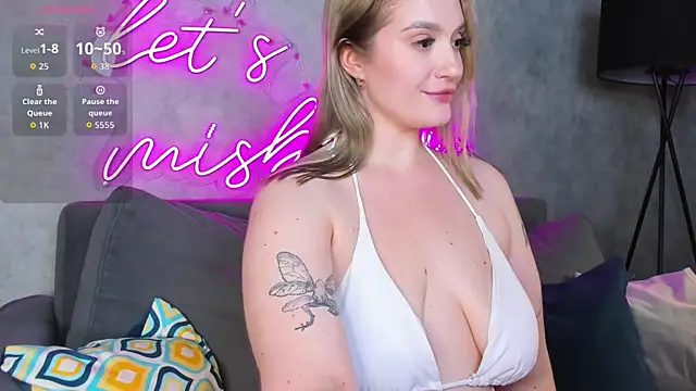 Viickie Nelsson online show from April 25, 2026, 1:41 pm