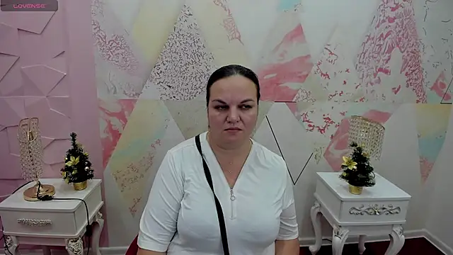 Snapshot of mirilada5 chatting on January 19, 2026, 11:03 am mirilada5 online show from January 19, 2026, 11:03 am