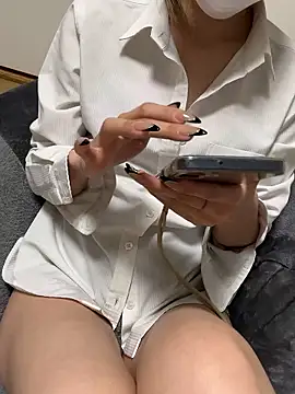 Snapshot of yui__yuichan chatting on March 26, 2026, 11:08 am yui yuichan online show from March 26, 2026, 11:08 am